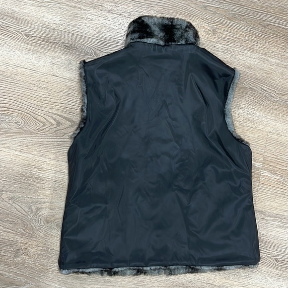 Vintage BLASSPORT Faux‎ Fur Reversible Vest Womens Medium Soft & Chic - Picture 14 of 14